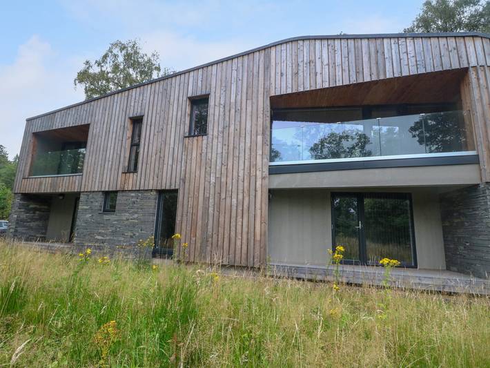 Gîte pour 8 personnes, avec Balcon ainsi que Jardin et Vue dans Glenfinnan
