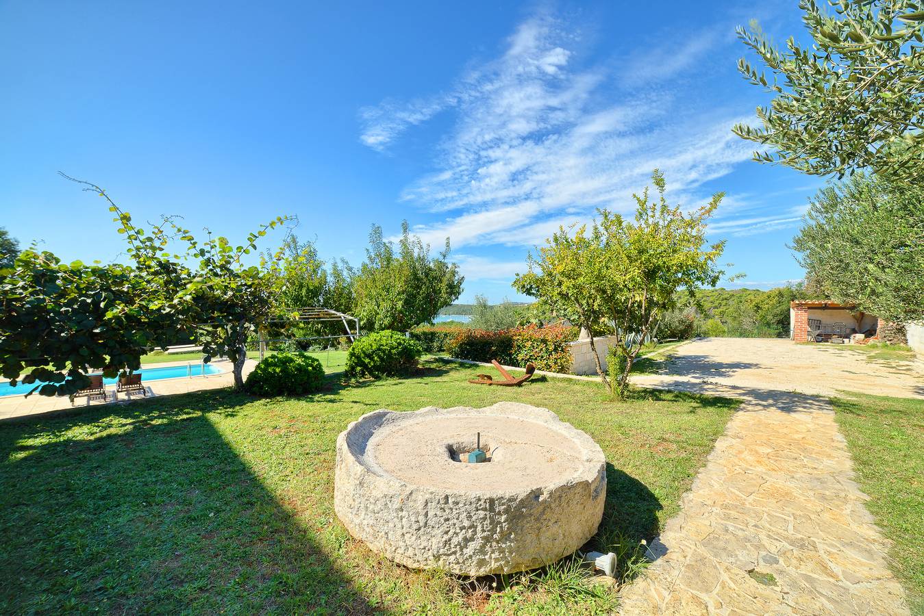 Apartamento entero, Apartamento de vacaciones para 4 personas con piscina in Banjole, Costa sur de Istria