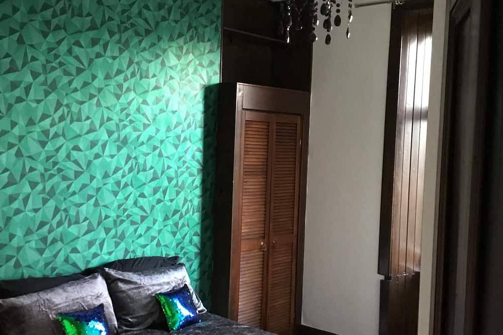 Ganze Wohnung, Viktorianische Wohnung im Zentrum von Port Glasgow in der Nähe von allen Annehmlichkeiten ............ in Inverclyde