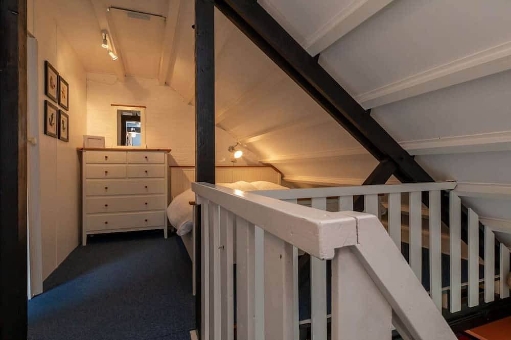 Ferienhaus in De Punt mit Pool und Garten in Burgh-Haamstede, Zeeuwse Kust