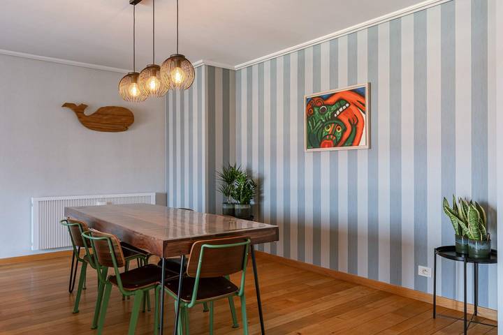 Ganze Wohnung, 3Br coastal retreat w/ parking & balcony in De Haan, Belgische Küste