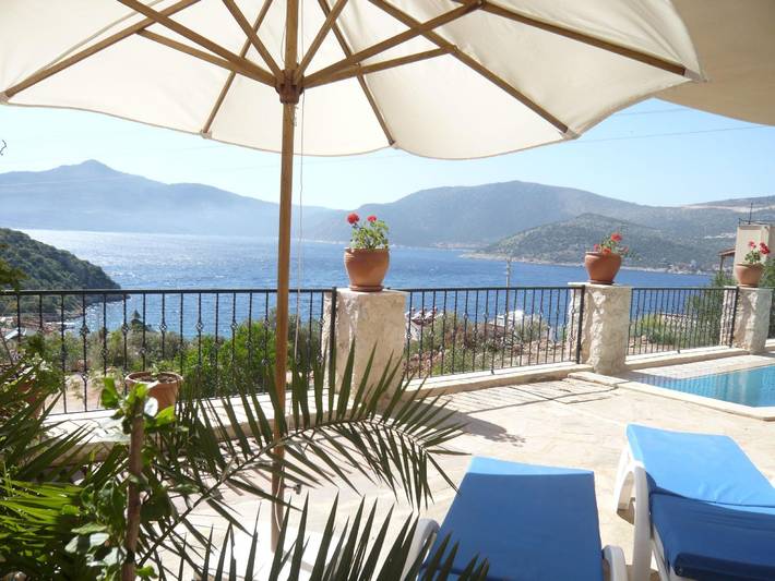 Ferienhaus für 10 Personen, mit Pool und Terrasse sowie Garten in Kalkan