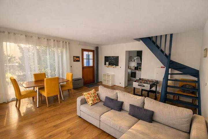 Location de vacances pour 4 personnes, avec terrasse et vue dans Forges (Seine-et-Marne)