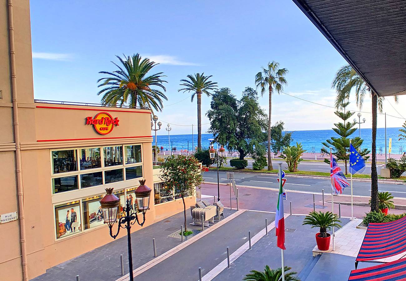 Appartement entier, N&J - Suite Royal Luxembourg - Piscine sur le toit in Nice, Région De Nice