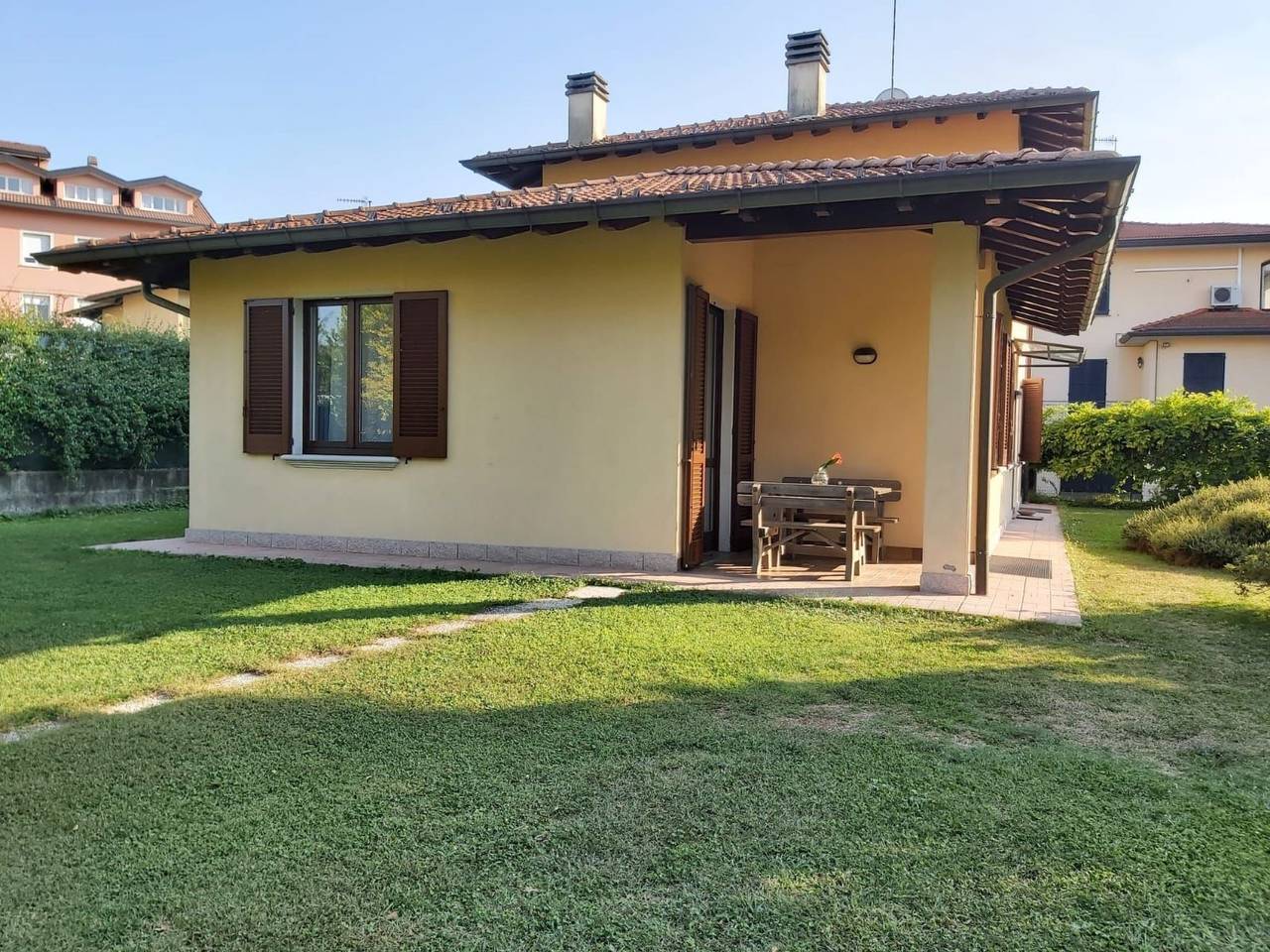 Villa Biancospino See Monate in Travedona, Travedona Monate