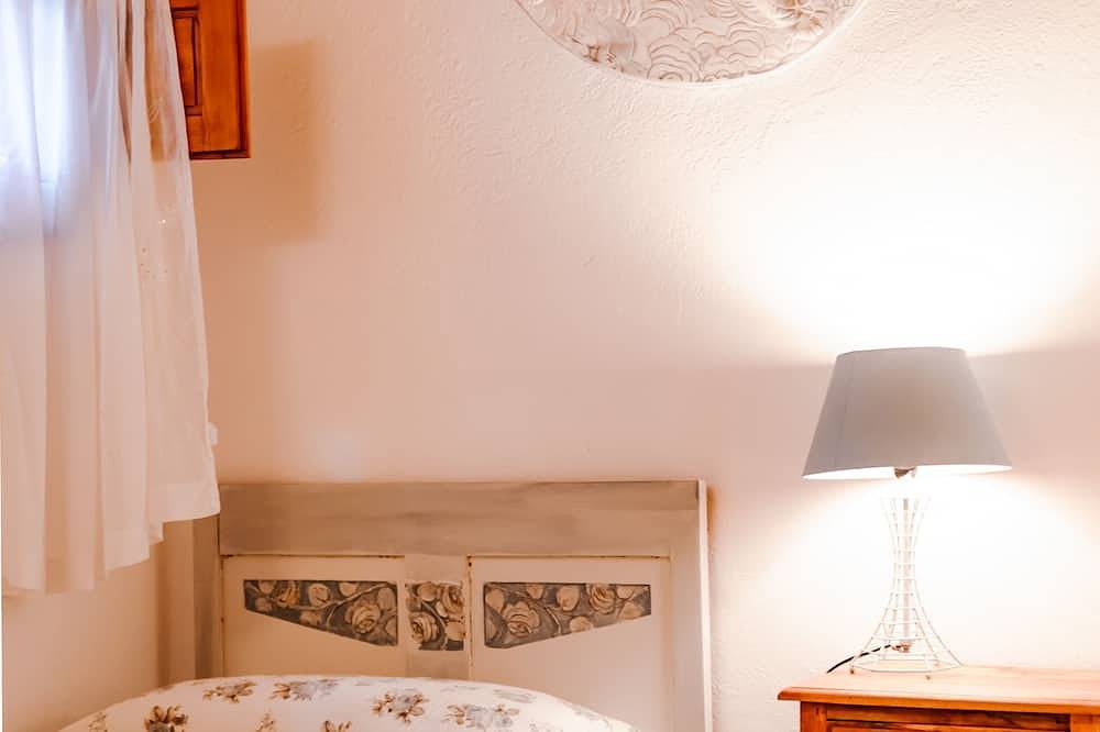 Das Violahaus, Unabhängig, schöner Meerblick, erholsame Ferien in Peonia Rosa, Sant'Antioco