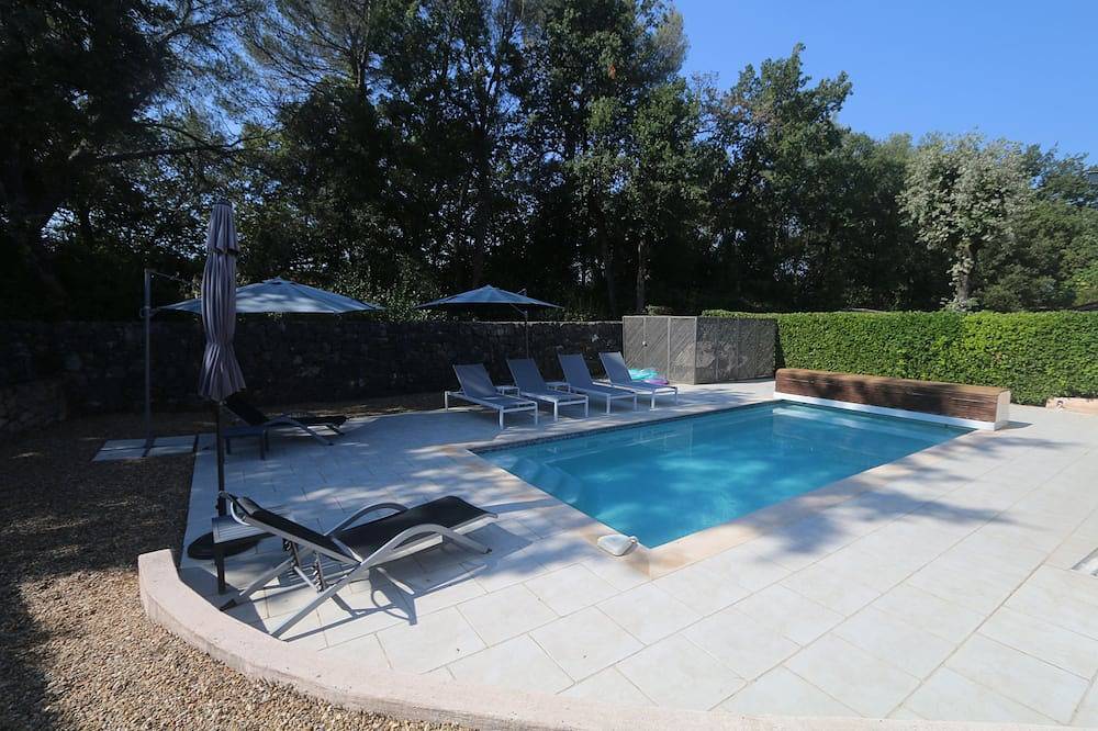 Family Villa, verwarmd zwembad, airco, wifi, Valbonne 10 min lopen in Valbonne, Cannes regio