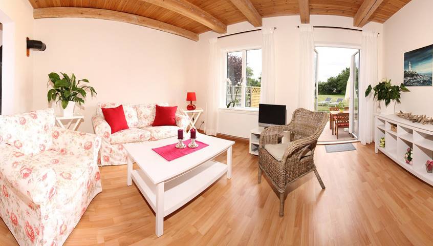 Ferienwohnung für 2 Personen, mit Terrasse und Garten in Schashagen - 2