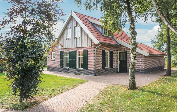 Vakantiehuis voor 8 personen, with whirlpool and terras as well as tuin in Hoge Hexel