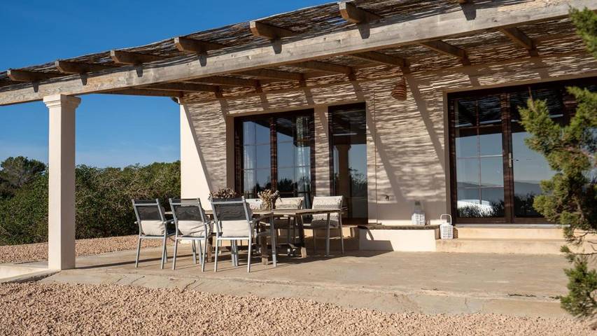 Villa pour 6 personnes, avec piscine ainsi que jardin et vue dans Formentera - 4