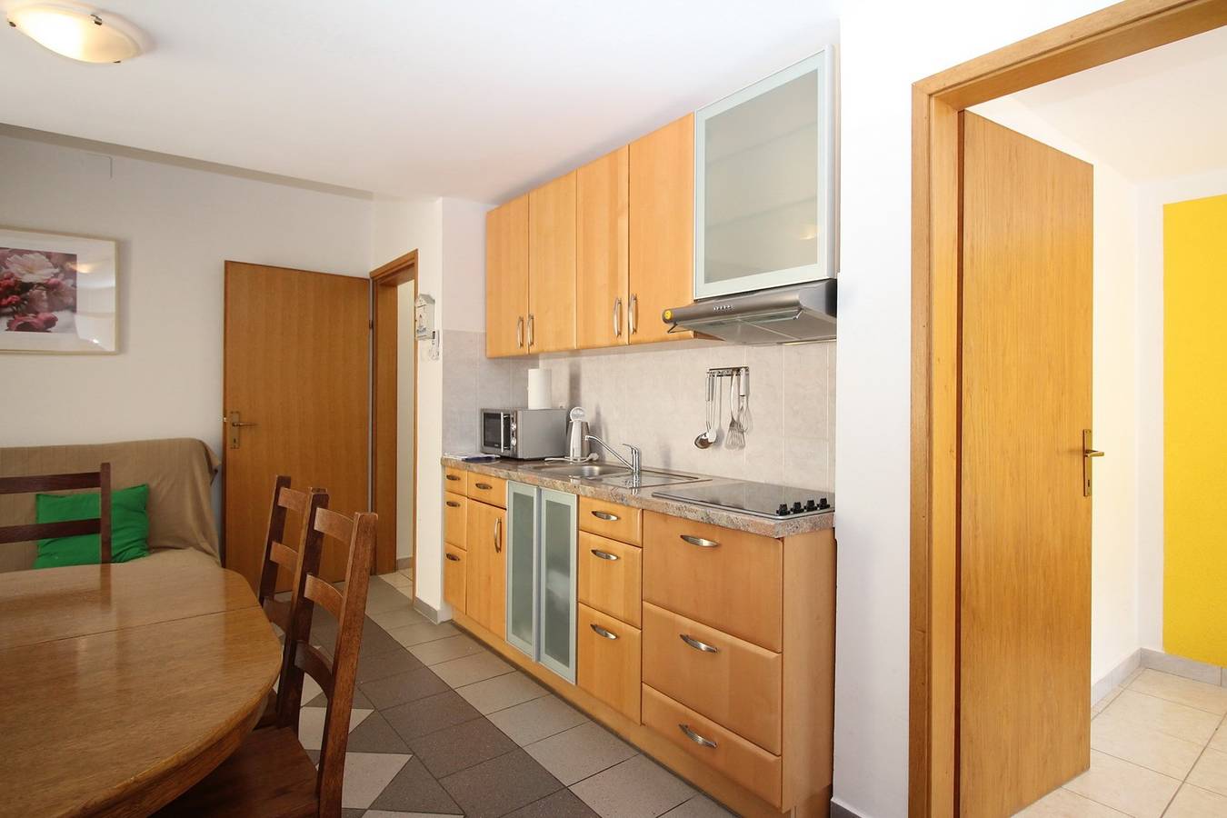 Ganze Wohnung, Apartment Mikulan Beach Novi – in der Nähe des Meeres in Zarok, Baska