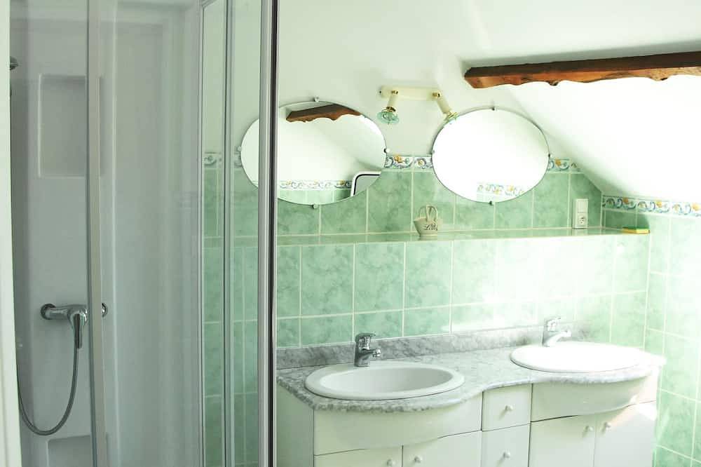 Agreable Gite Avec Piscine Privee in Cénac-et-Saint-Julien, Périgord Noir