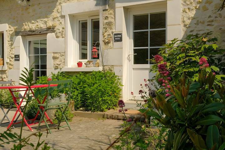 Location de vacances pour 2 personnes, avec jardin à Nouans-les-Fontaines
