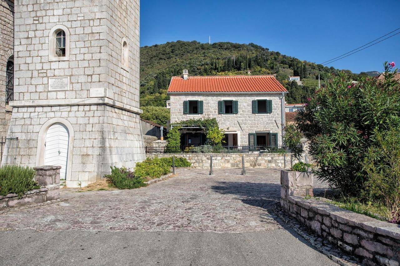 Villa Ruza, Donja Lastva in Tivat, Bay of Kotor
