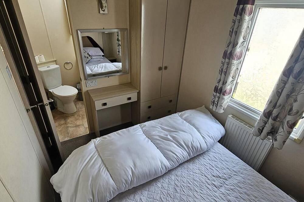 - 8 Berth Caravan with Veranda No pets allowed in Camber Sands, Camber