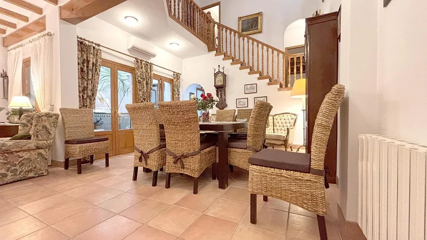 Holiday home for 10 people, with terrace and view, with pets - 1