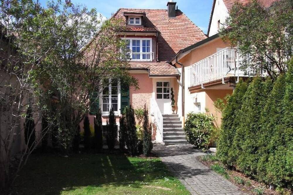 Ganze Wohnung, Ferienwohnung 1 mit 45qm, 1 Schlafzimmer für max. 2 Personen in Staufen im Breisgau, Südschwarzwald