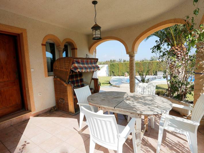 Location de vacances pour 8 personnes, avec piscine ainsi que jardin et terrasse, animaux acceptés à L'Ampolla - 2