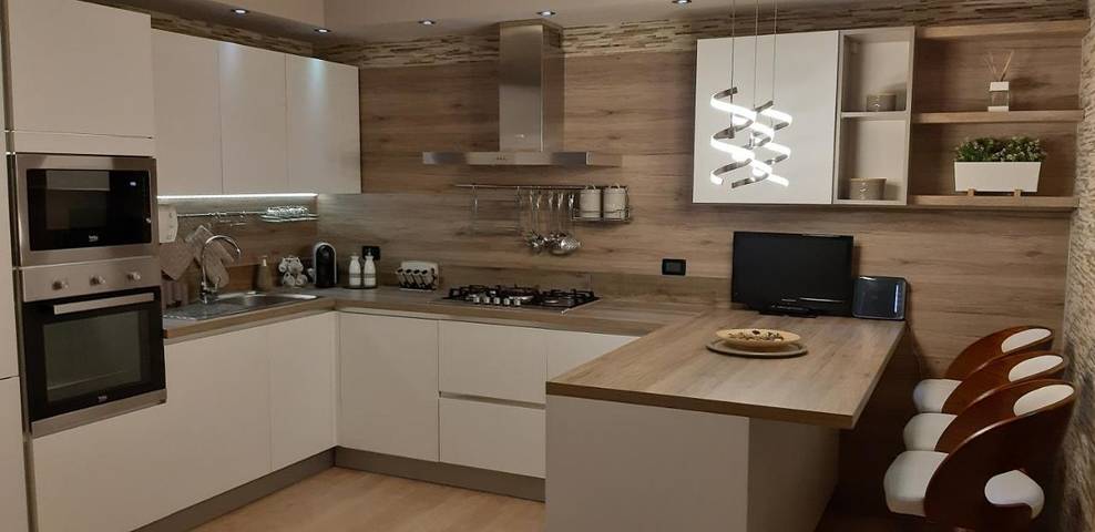 Appartamento per 4 persone, con Balcone e Terrazza nonché Giardino e Panorama a Abano Terme