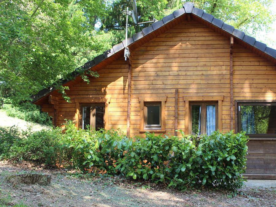 Camping Au Bois de Calais - Gîte 4 personnes - Gîte : 2 chambres dont 1 passante 4 pers in Région de Tulle