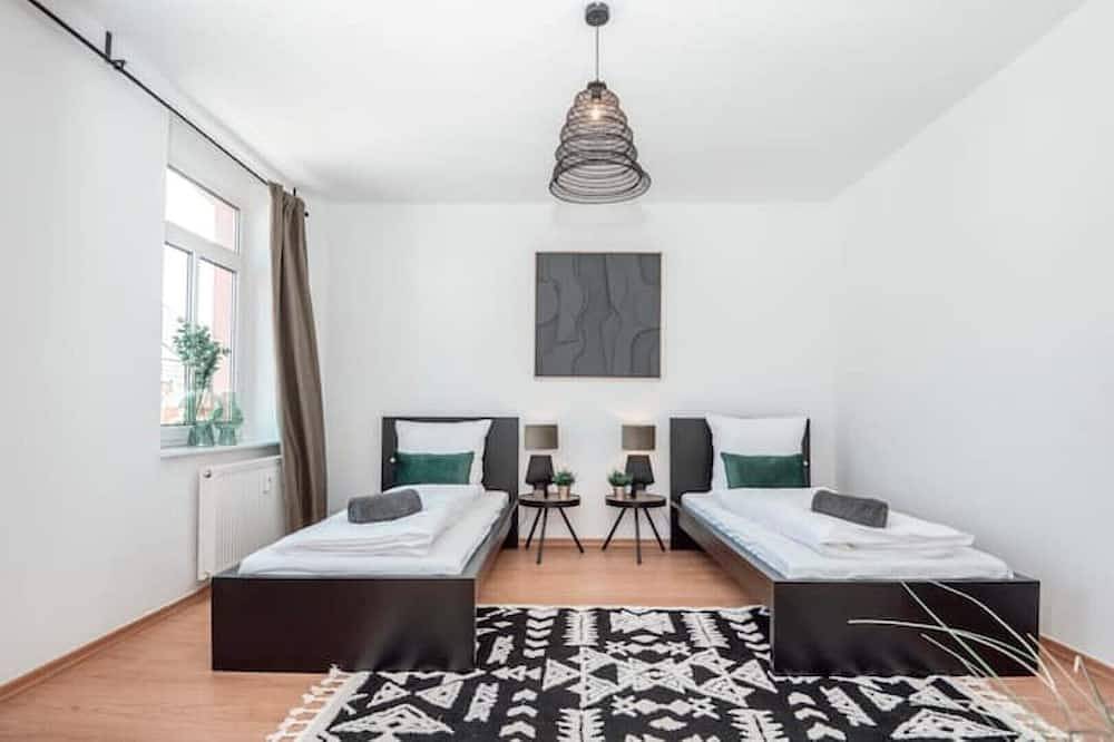 Ganze Wohnung, Dream for 4 | Smart Tv, Kitchen, Central in Krefeld, Niederrhein