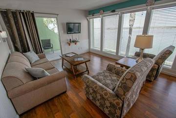 Vacation Rental for 8 Guests in North Padre Island, Corpus Christi, Picture 1