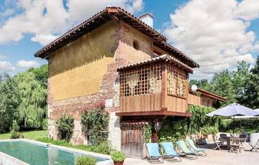 Cottage pour 14 personnes, avec piscine dans Saint-Paul-de-Varax