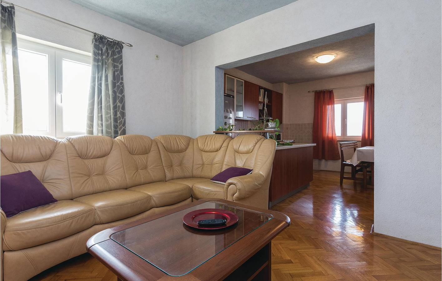 Ganze Ferienwohnung, Ferienwohnung für 6 Personen mit Terrasse in Poličnik, Zadar