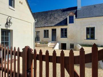 Gîte pour 10 personnes, avec jardin et terrasse à Benais