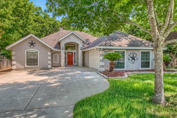 Vacation Rental for 10 Guests in Comal County, Picture 4