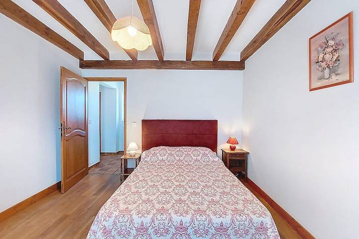 Location de vacances pour 7 personnes, avec terrasse et piscine à Saint-Chamarand - 4