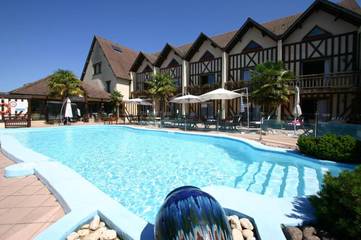 Hôtel pour 2 personnes, avec sauna ainsi que jardin et piscine à Saint-Gatien-des-Bois