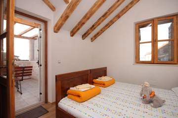 Ferienhaus für 9 Personen, mit Balkon/Terrasse in Kaštela