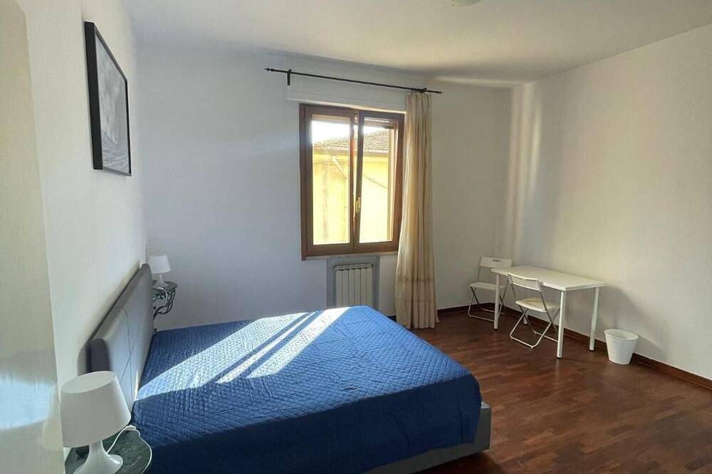 Apartamento entero, Apartamento 'La Casa Di Ciccio' con Terraza Privada y Wi-Fi in Empoli, Provincia de Firenze