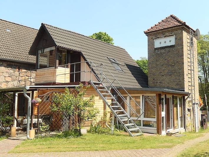 Ferienhaus für 6 Personen, mit Terrasse und Garten sowie Sauna in Sonnenberg