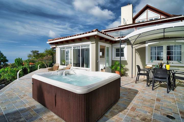 Villa für 2 Personen, mit Whirlpool und Garten, mit Haustier in Adeje