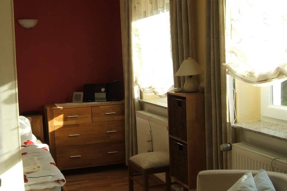 Ganze Wohnung, Helle, gemütliche Wohnung zwischen Nürburgring und Mosel, Natur nah gelegen in Ulmen, Cochem-Zell