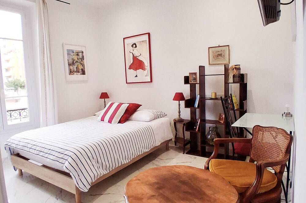 Ganze Wohnung, 5 mins walk to Monaco center 1 charming bedroom flat in Beausoleil in Beausoleil, Nizza und Umgebung