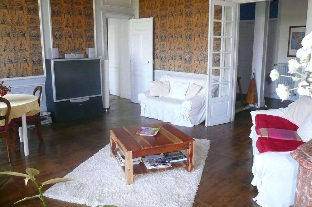 The Charming Cottage of the Château de St Gervais - 4 to 5 people in Saint-Gervais-la-Forêt, Blois region