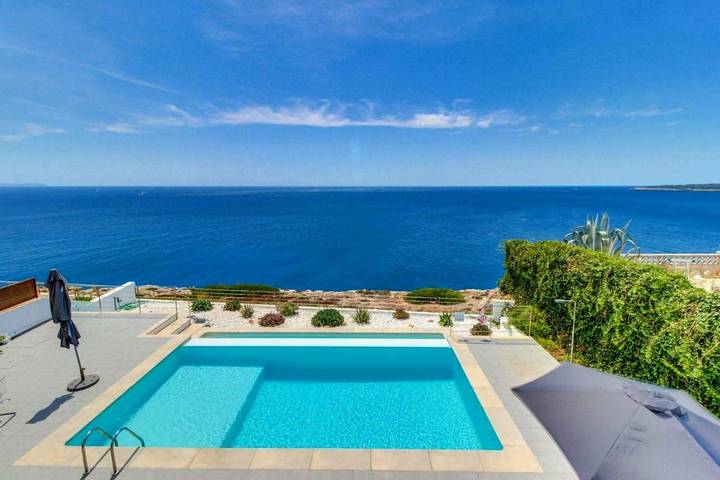 Villa für 8 Personen, mit Garten und Terrasse sowie Pool in Cala Pi