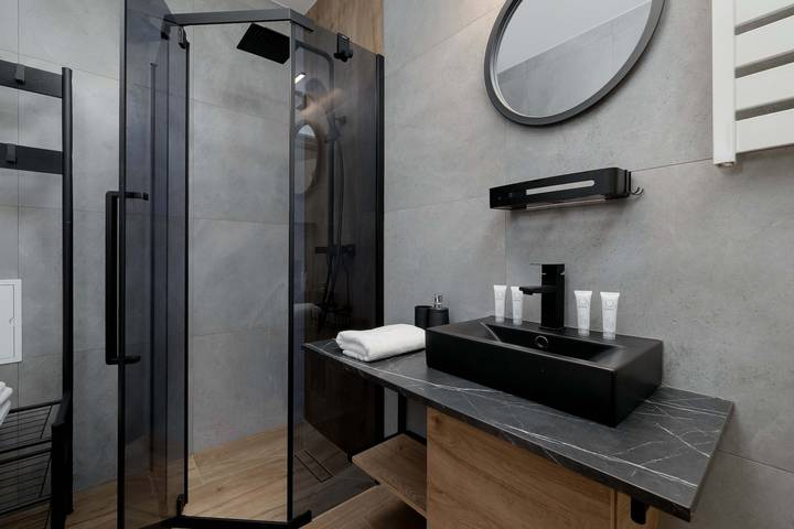 Ganze Wohnung, Modern Apartment | Furnished Balcony in Schirk, Karpaten (Polen)