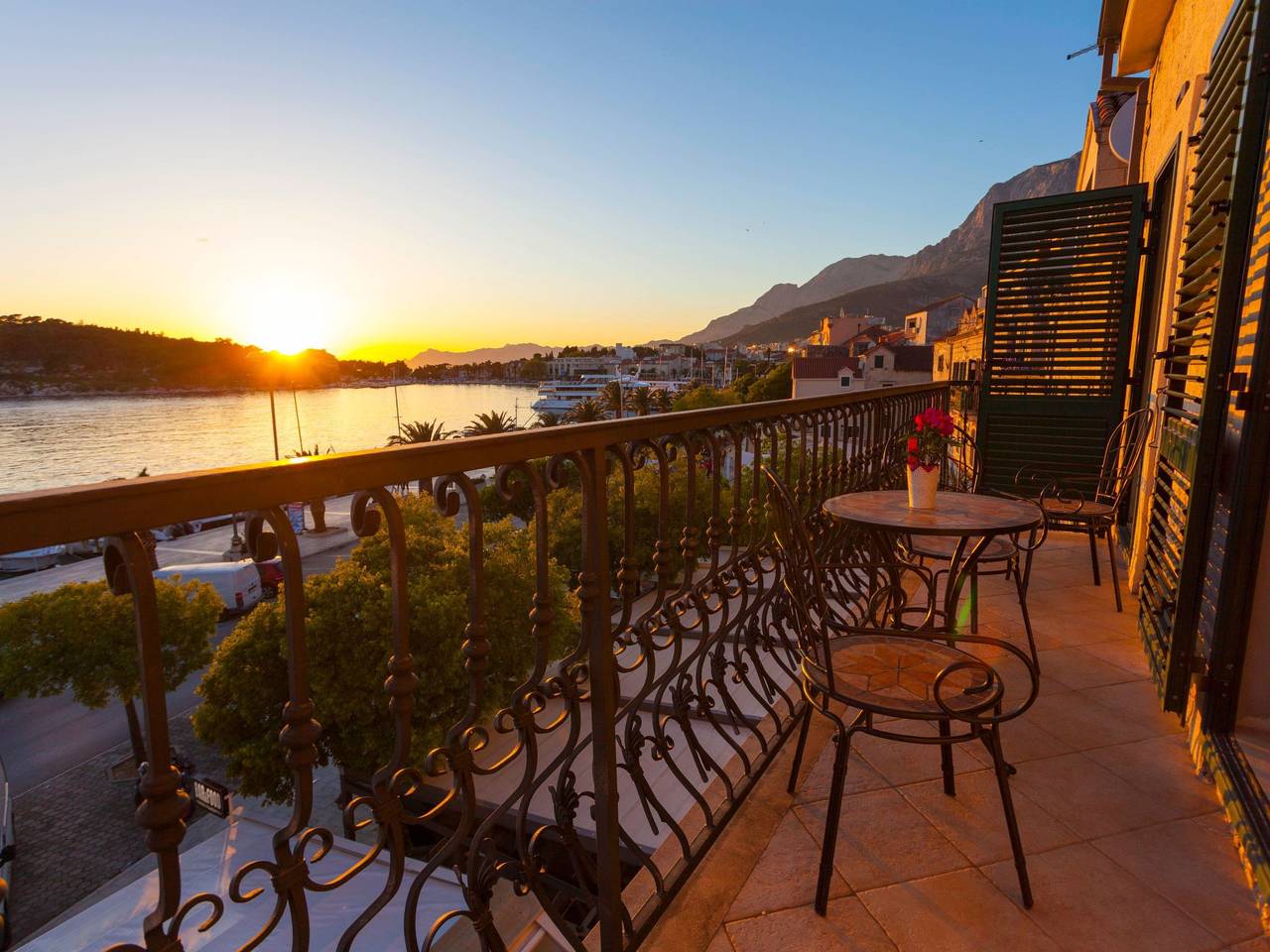 Appartamento intero, Wohnung "Slavija" mit Whirlpool in Macarsca, Makarska Riviera