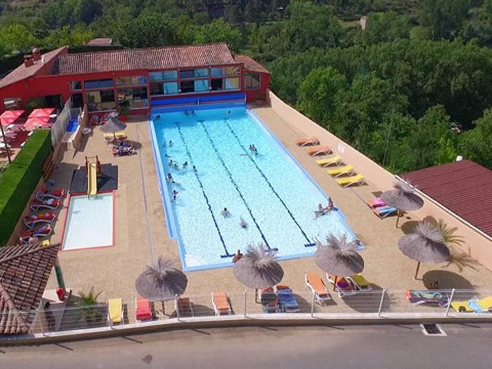 Chalet pour 4 personnes, avec bassin pour enfant dans l' Aveyron