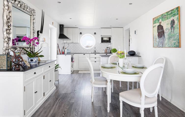 Ferienhaus für 5 Personen mit Terrasse in Tomelilla, Österlen