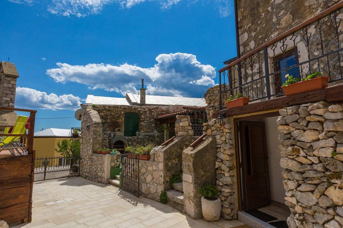 Ganze Wohnung, Ferienvilla in Coral in Bribir, Primorje-Gorski Kotar