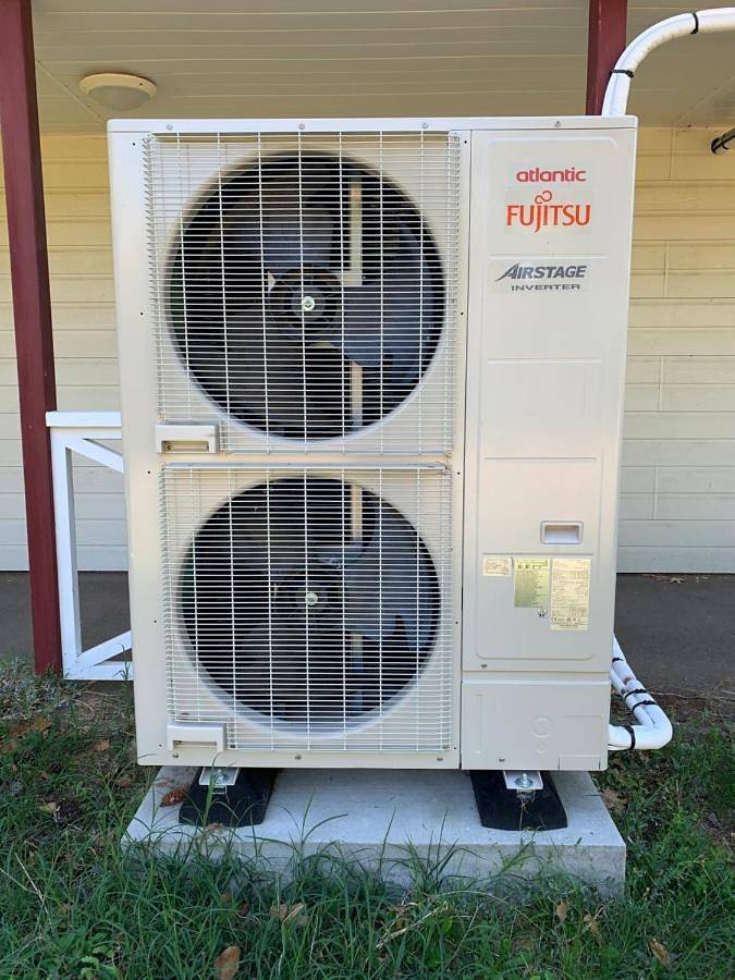 Hôtel pour 3 personnes, avec jardin à Dampierre-en-Burly - 4