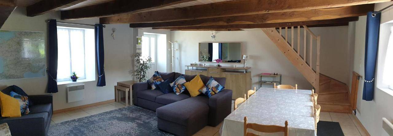 Location de vacances pour 7 personnes, avec jardin ainsi que piscine et terrasse, animaux acceptés à Plémet - 3