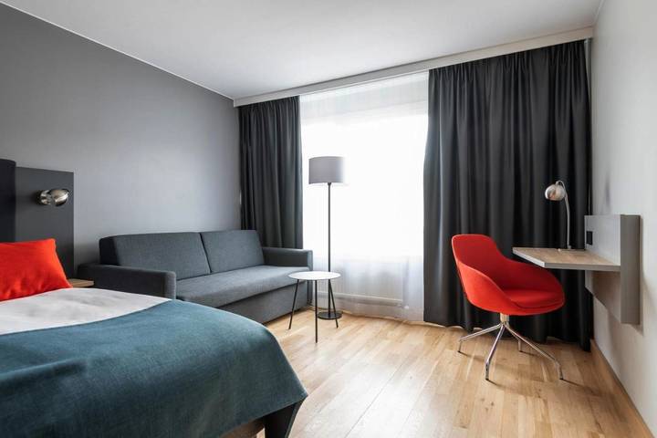 Hotel für 2 Personen, mit Terrasse und Sauna in Skövde - 4