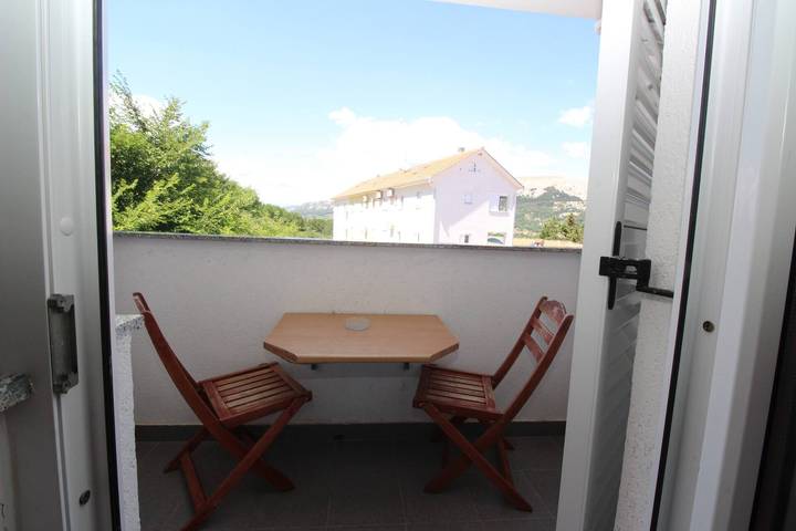 Appartement entier, Appartement de vacances pour 2 personnes avec balcon/terrasse in Baška, Krk