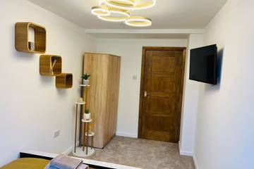 Apartment for 7 People in Luton, Chiltern Hills, Photo 4